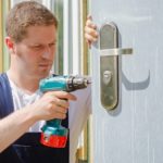 Having a lock out emergency Call a locksmith
