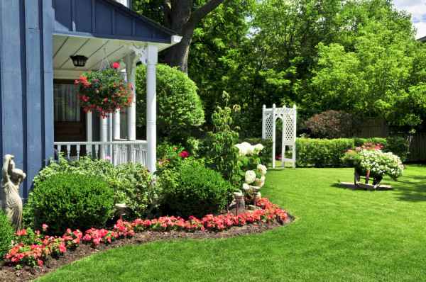 depositphotos 4569706 stock photo front yard of a house
